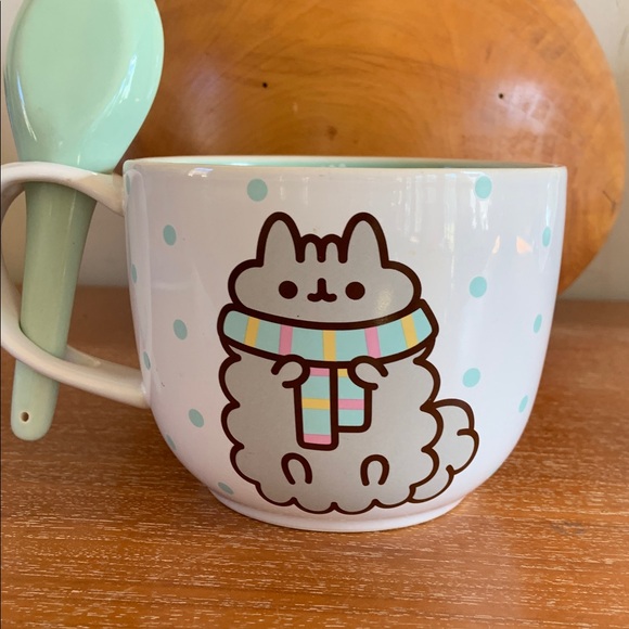 Rare Pusheen and Stormy Wintertime Soup Mug with Spoon - Picture 5 of 8